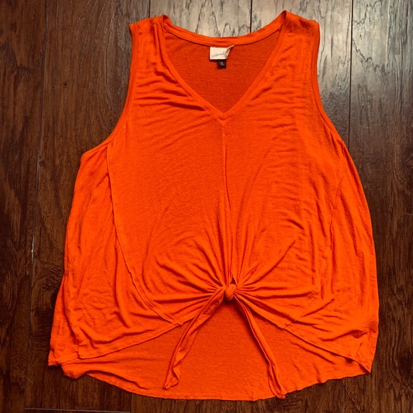 Universal Thread Tops - Universal Thread Lightweight sleeveless tied tank